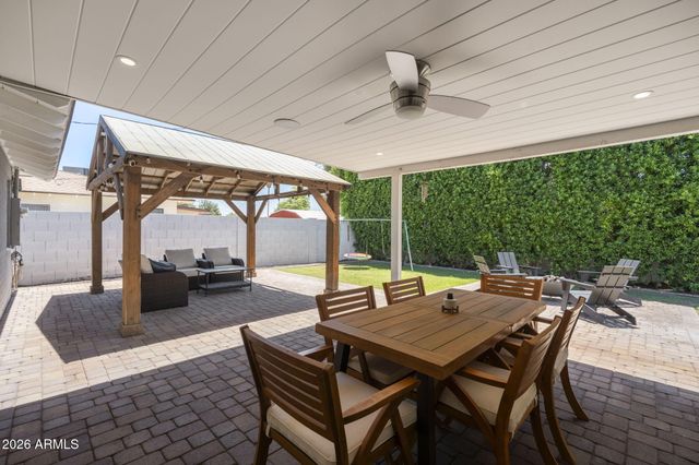 7433 E CAMBRIDGE Avenue, Scottsdale, AZ 85257