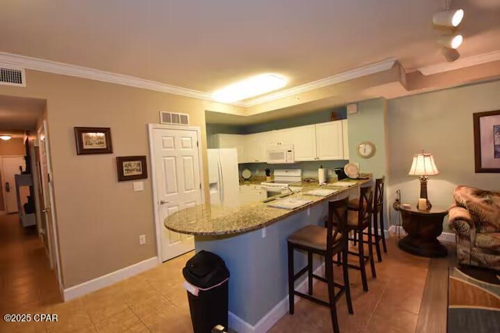 Image 7 of property listing at 16819 Front Beach Road 2106, Panama City Beach, FL 32413