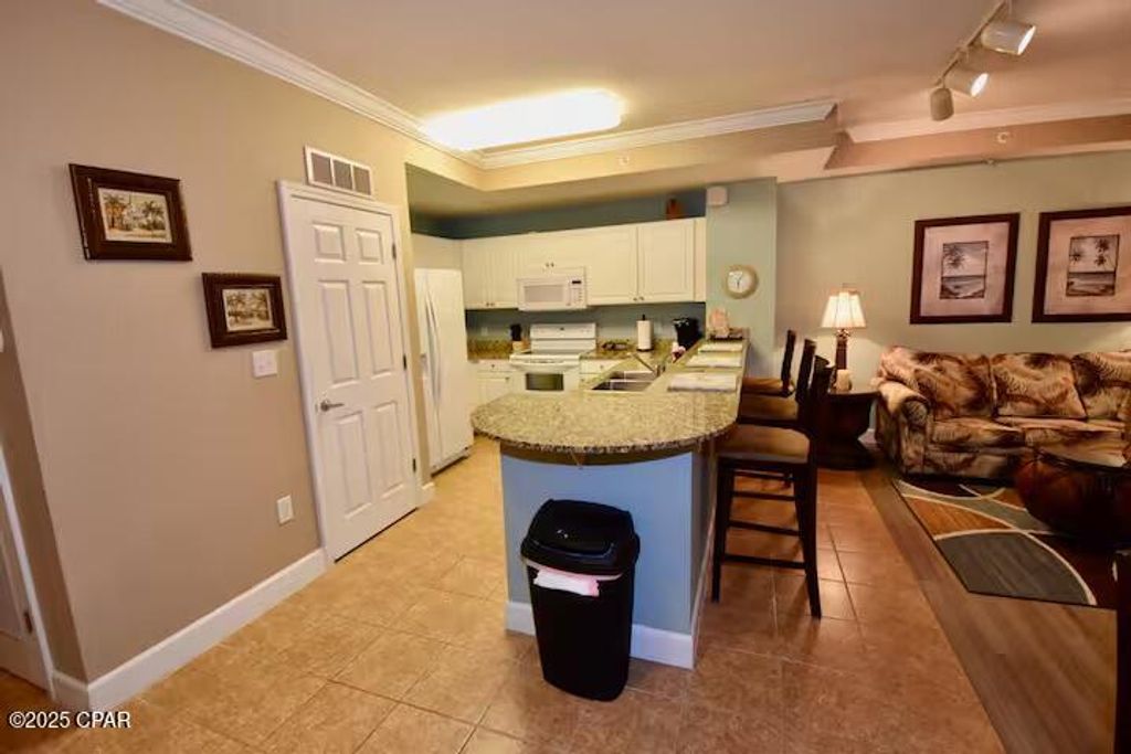Image 8 of property listing at 16819 Front Beach Road 2106, Panama City Beach, FL 32413