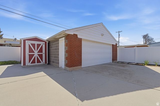 8137 S ROOSEVELT ST, Midvale, UT 84047