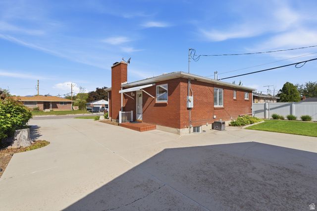 8137 S ROOSEVELT ST, Midvale, UT 84047