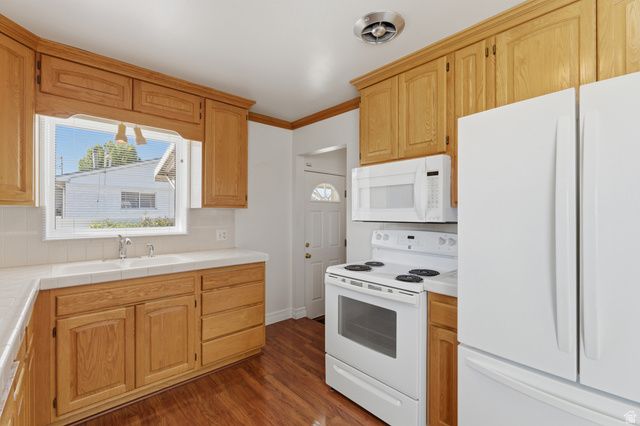 8137 S ROOSEVELT ST, Midvale, UT 84047