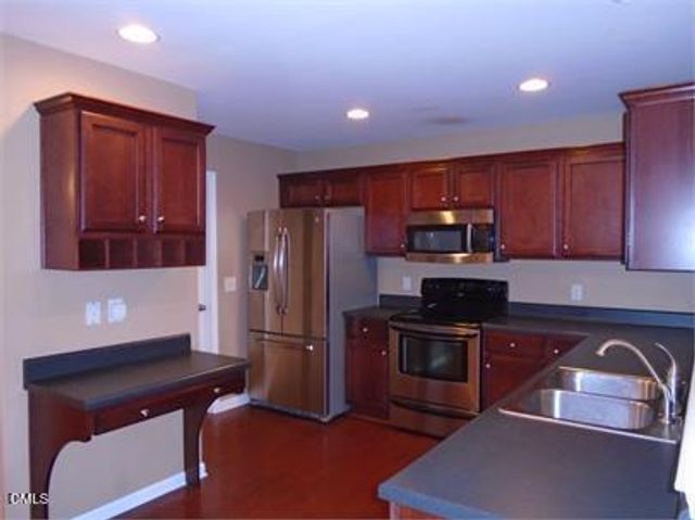 3262 Ivey Wood Lane, Durham, NC 27703