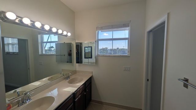 4153 Cascada Circle, Cooper City, FL 33024
