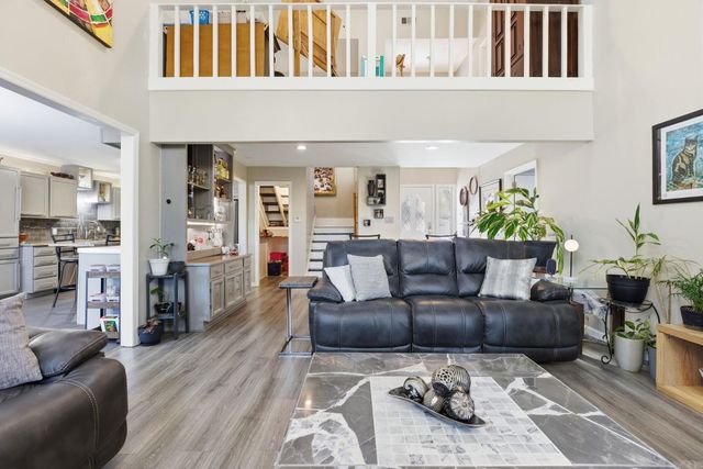 42 Stoneledge Drive, Maumelle, AR 72113