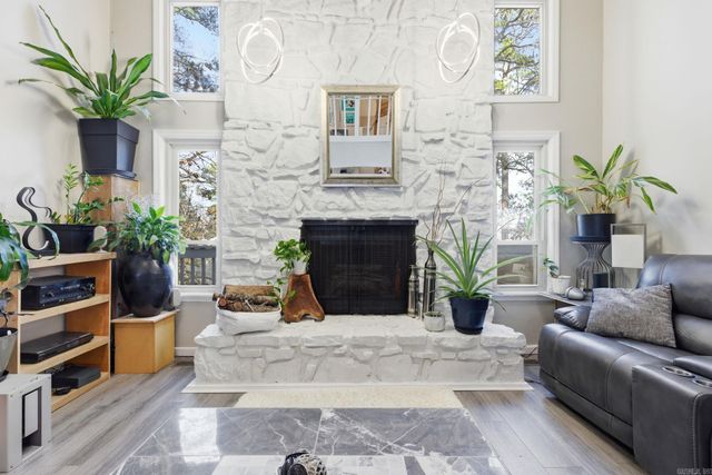 42 Stoneledge Drive, Maumelle, AR 72113