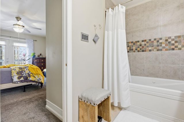 42 Stoneledge Drive, Maumelle, AR 72113