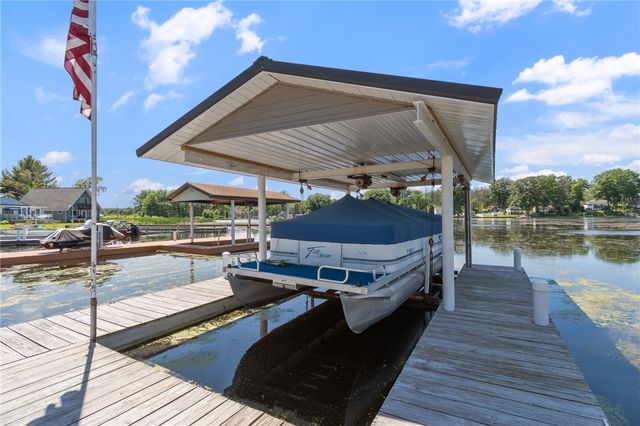 8249 Dogwood Road, Huron, NY 14590
