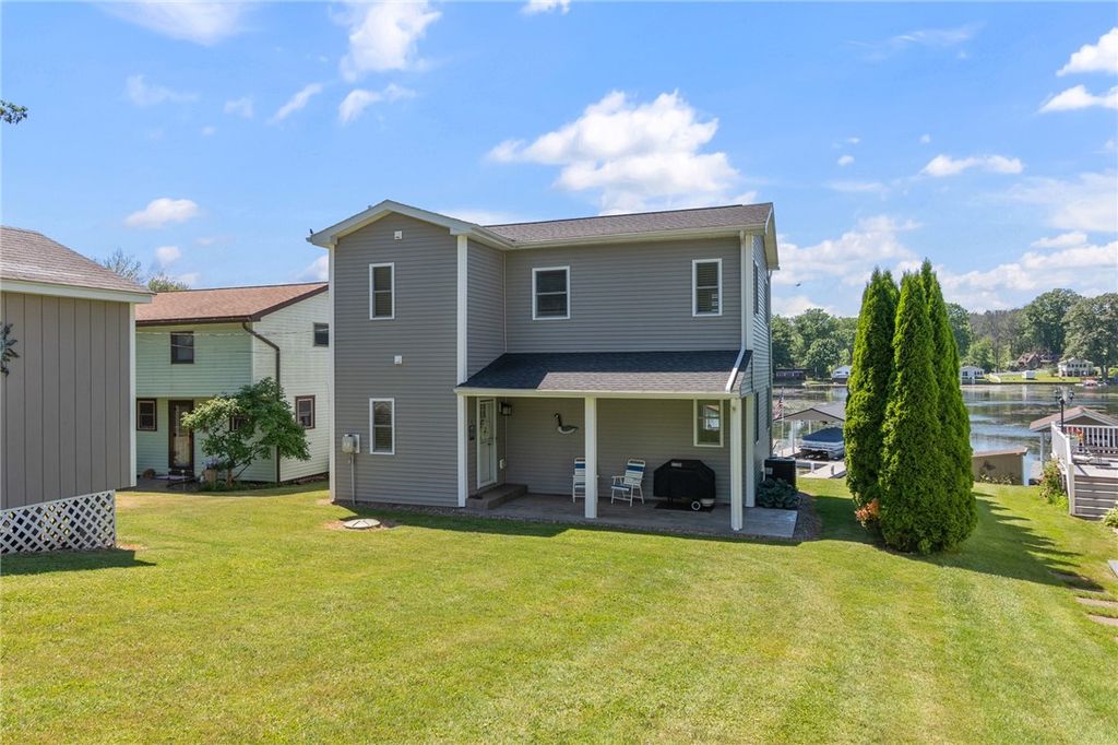 8249 Dogwood Road, Huron, NY 14590