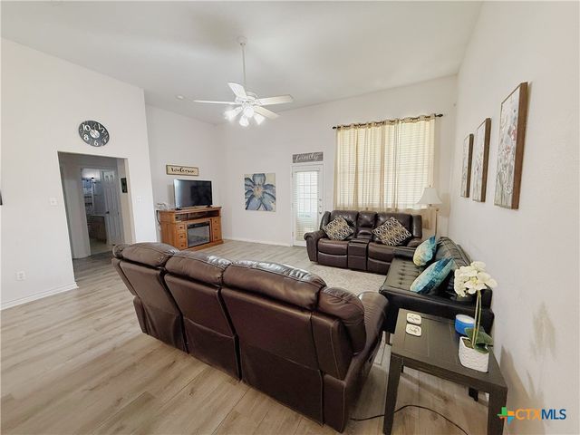 2314 Kingsbury Drive, Temple, TX 76502