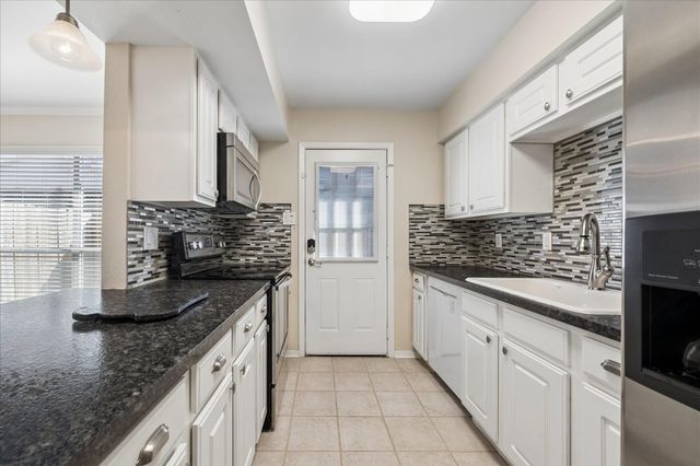 6406 Ferris Drive 20, Houston, TX 77081