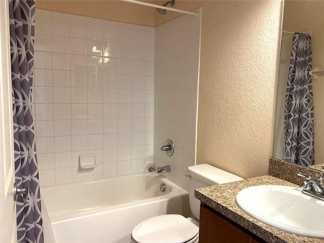 250 HIGHLAND MEADOWS COURT, Davenport, FL 33837