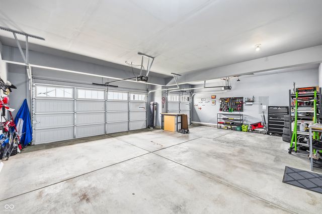 7129 Firestone Road, Whitestown, IN 46075