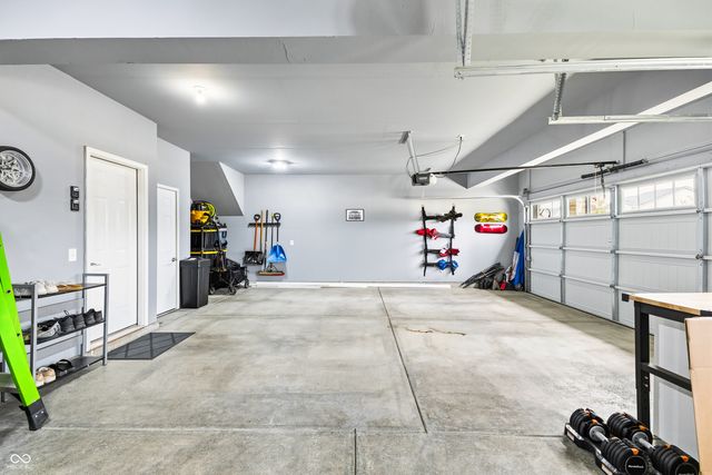 7129 Firestone Road, Whitestown, IN 46075