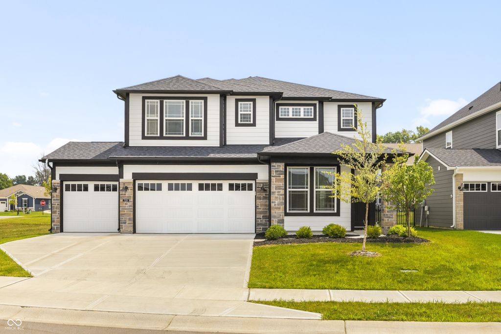 7129 Firestone Road, Whitestown, IN 46075