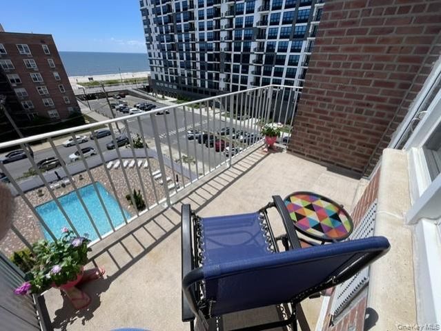210 E Broadway 6L, Long Beach, NY 11561