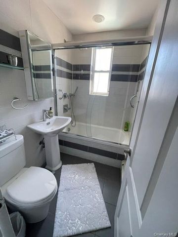 210 E Broadway 6L, Long Beach, NY 11561