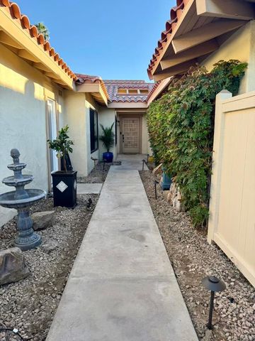 177 Las Lomas, Palm Desert, CA 92260