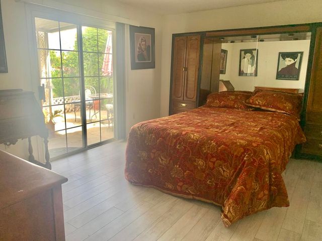 377 Club Circle Drive, Palm Springs, CA 92264