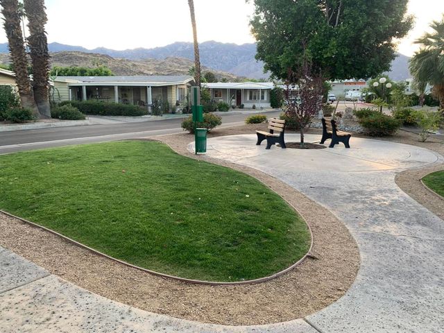 377 Club Circle Drive, Palm Springs, CA 92264