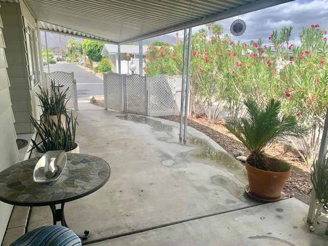 377 Club Circle Drive, Palm Springs, CA 92264