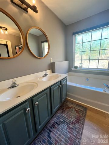 2653 Thistle Brook Drive, Concord, NC 28027