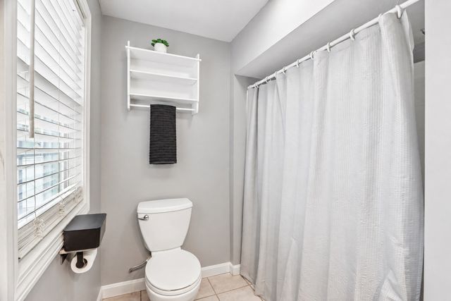 281 Washington St, Taunton, MA 02780
