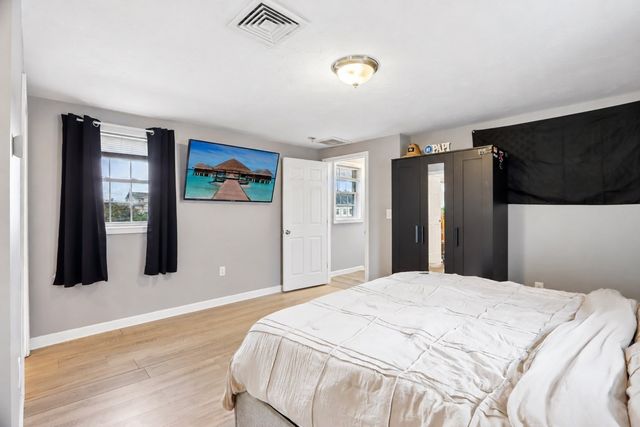 281 Washington St, Taunton, MA 02780