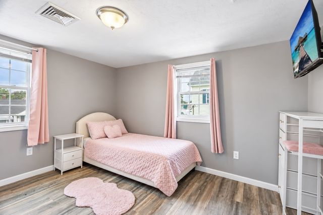 281 Washington St, Taunton, MA 02780