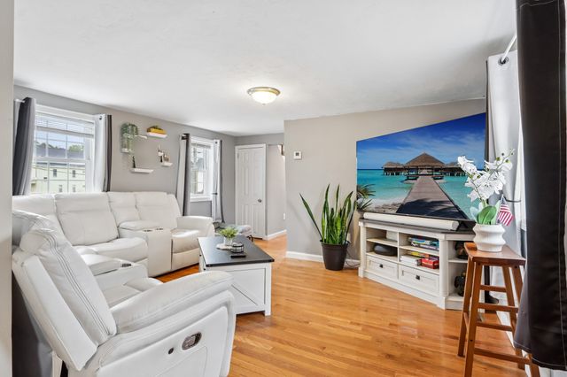 281 Washington St, Taunton, MA 02780