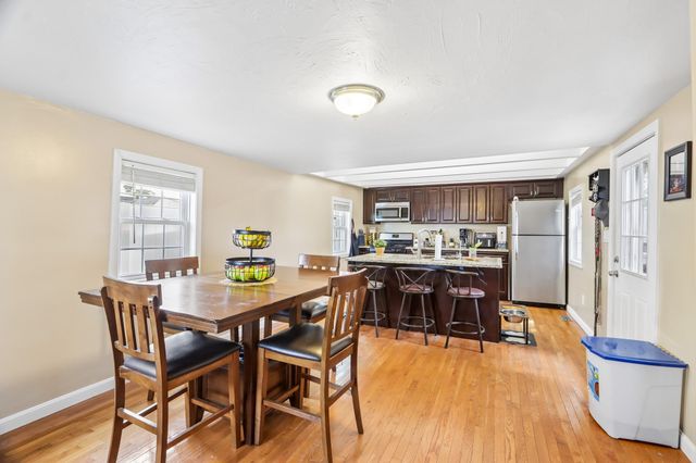 281 Washington St, Taunton, MA 02780