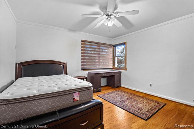 22740 Hollander Street, Dearborn, MI 48128