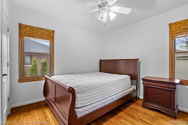 22740 Hollander Street, Dearborn, MI 48128