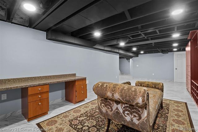 22740 Hollander Street, Dearborn, MI 48128