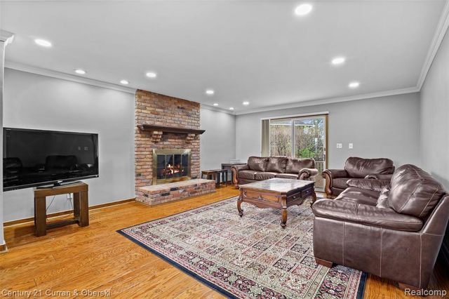 22740 Hollander Street, Dearborn, MI 48128