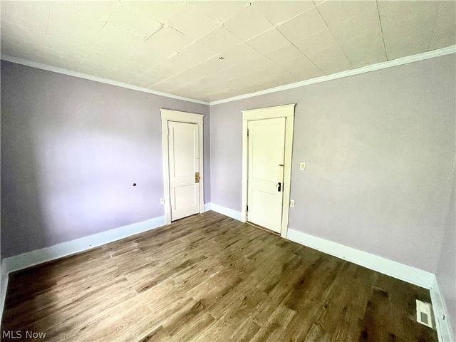 83 Smithsonian Street, Girard, OH 44420