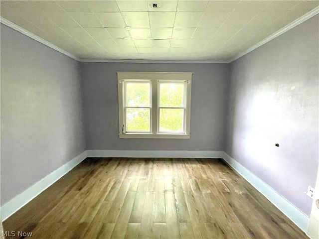 83 Smithsonian Street, Girard, OH 44420
