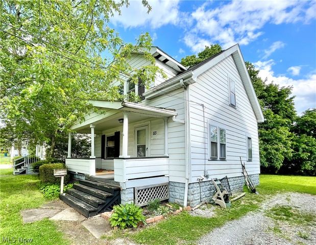 83 Smithsonian Street, Girard, OH 44420