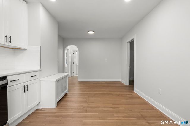 1070 Whitney Avenue 1, Hamden, CT 06517