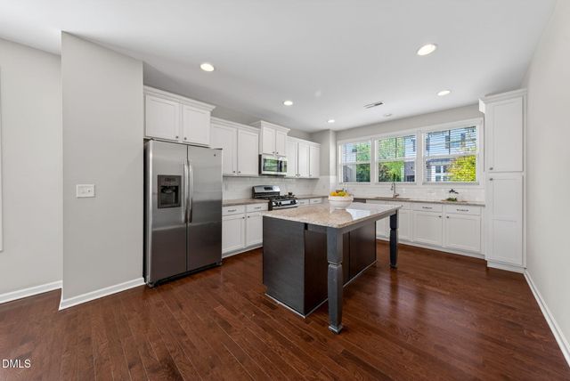 528 Old Mill Village Drive, Apex, NC 27502