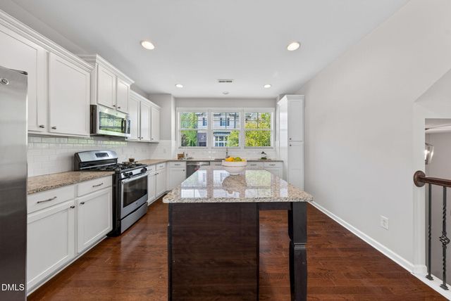 528 Old Mill Village Drive, Apex, NC 27502