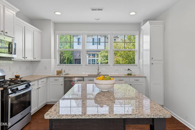 528 Old Mill Village Drive, Apex, NC 27502