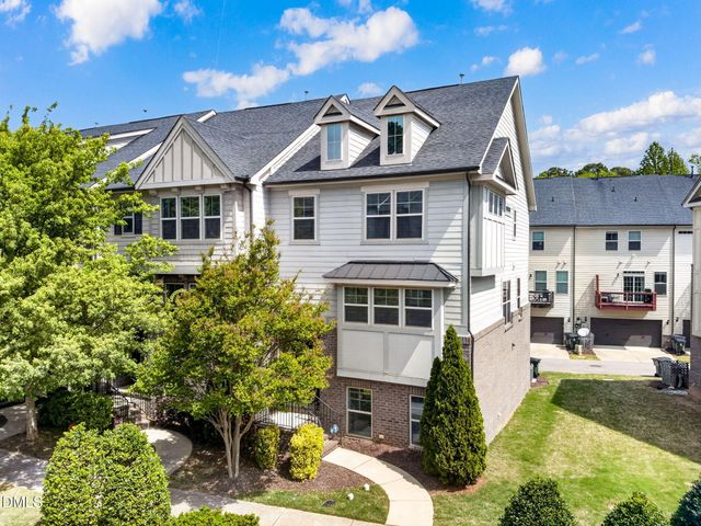 528 Old Mill Village Drive, Apex, NC 27502