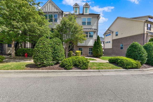 528 Old Mill Village Drive, Apex, NC 27502