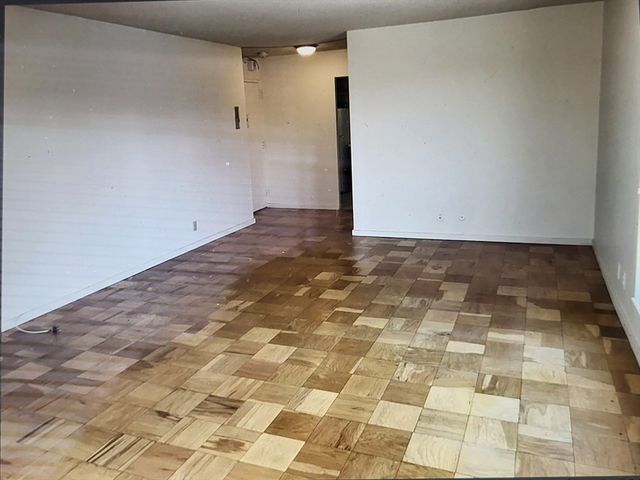 77 Pond Ave. 612, Brookline, MA 02445