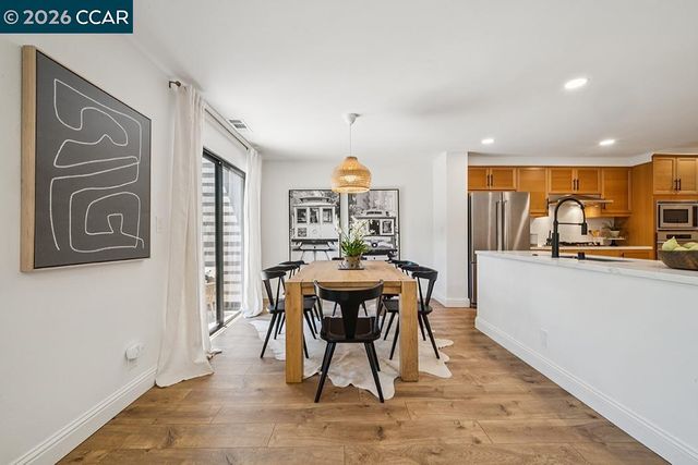 574 Monarch Ridge Dr, Walnut Creek, CA 94597