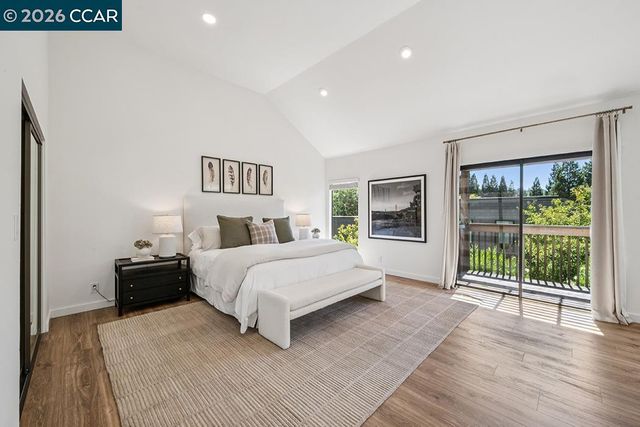 574 Monarch Ridge Dr, Walnut Creek, CA 94597