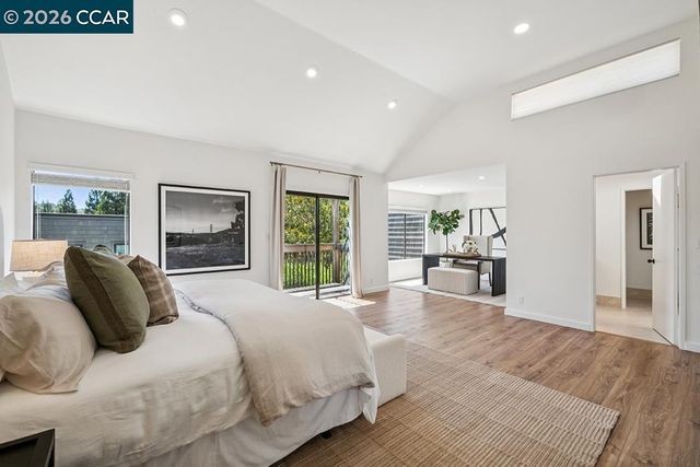 574 Monarch Ridge Dr, Walnut Creek, CA 94597