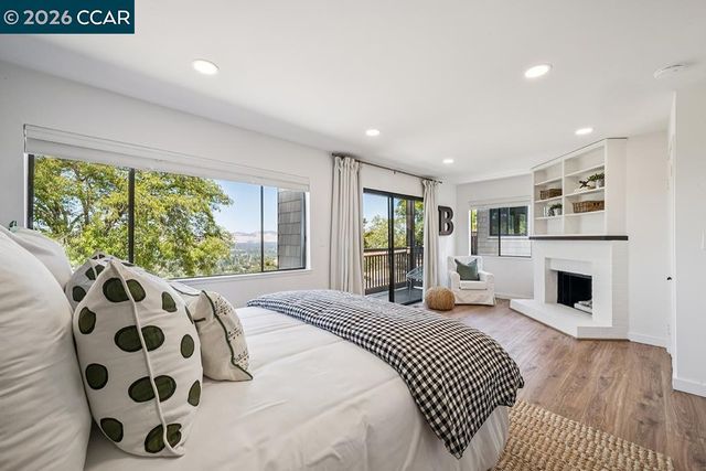 574 Monarch Ridge Dr, Walnut Creek, CA 94597