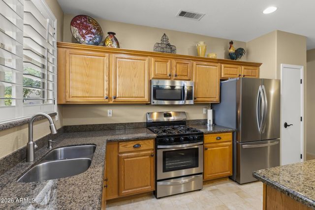 16404 W UNA NOCHE Court, Surprise, AZ 85374